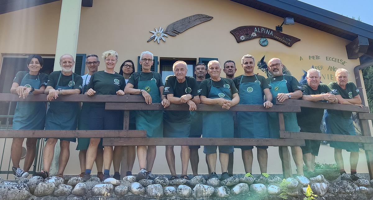 ferragostoalpini3.jpg (338 KB)