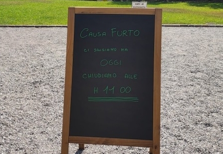 monticellofurto1.jpg (111 KB)