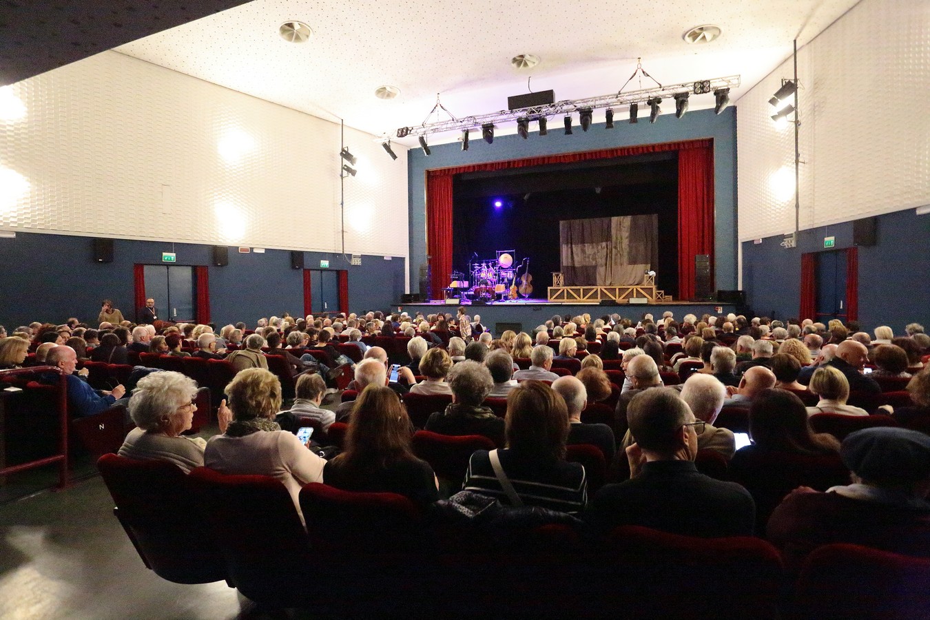 Casatenovo_ultimospettacoloteatro0002.jpg (349 KB)