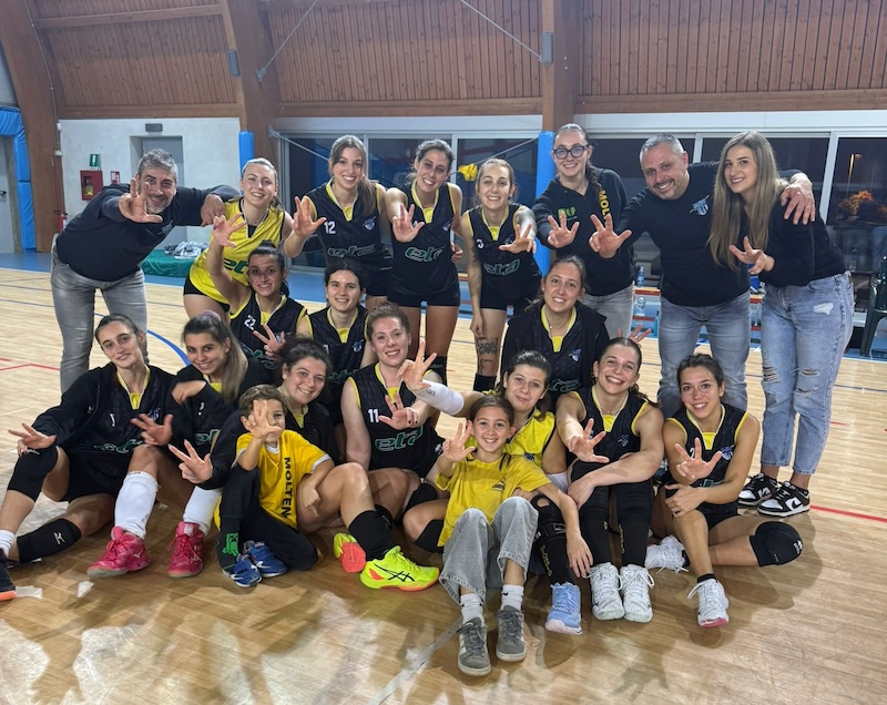 Molteno_open_volley4.jpg (250 KB)