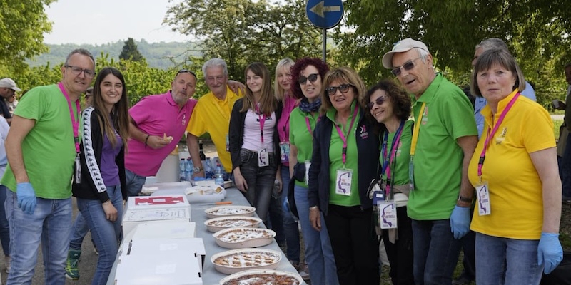 Teca_vignola_pr.jpg (231 KB)