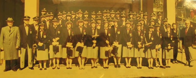 banda_sirone1.jpg (101 KB)