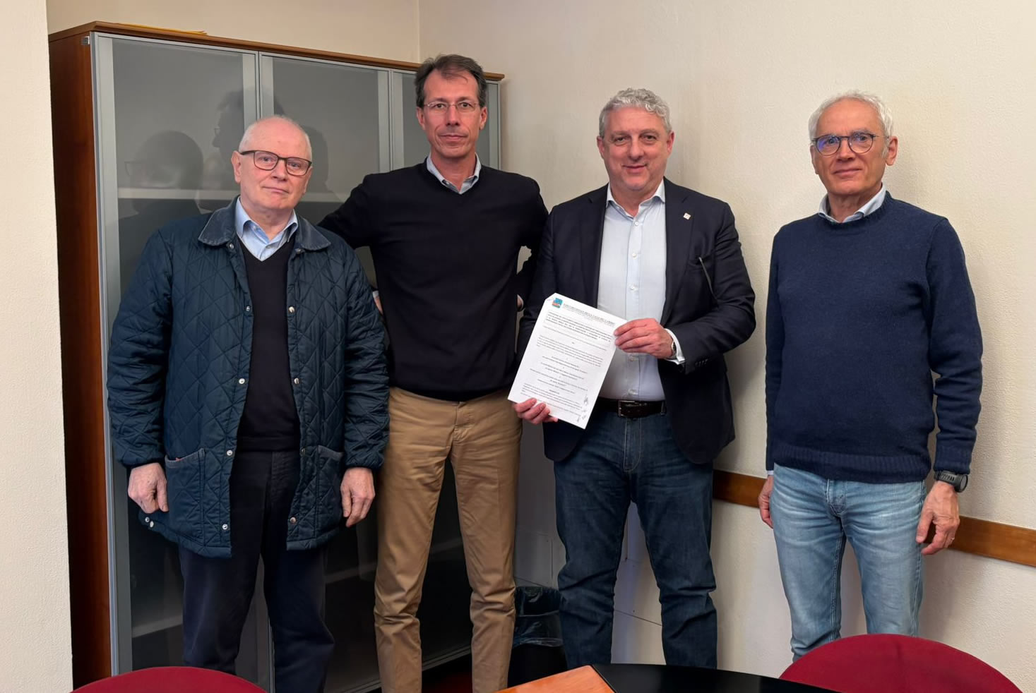 besanaciliegio_1.jpg (158 KB)