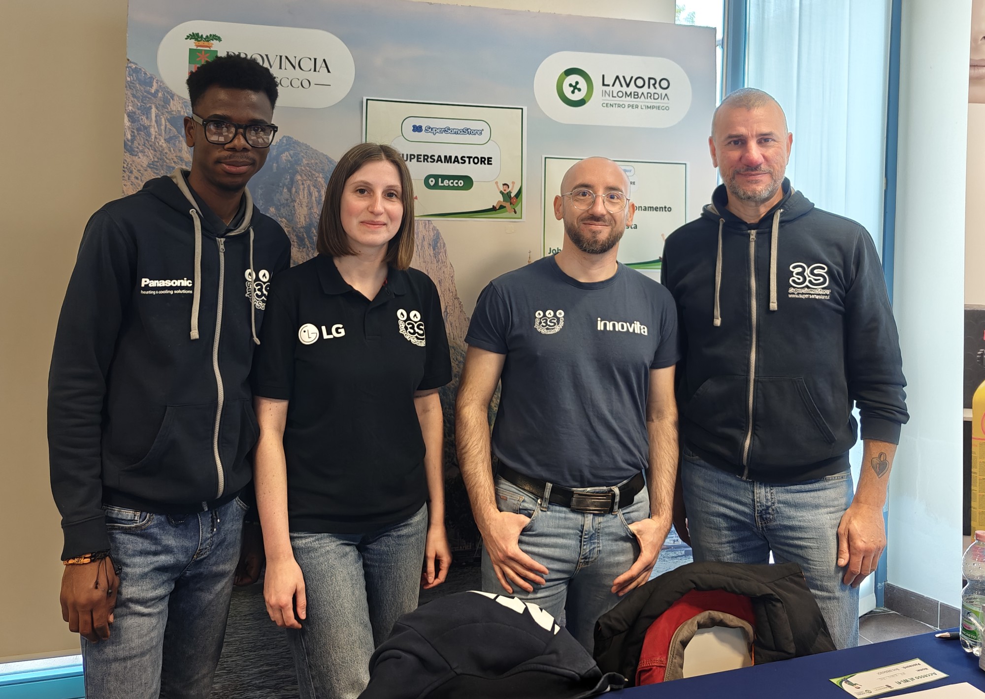 bosisiojobday1.jpg (473 KB)