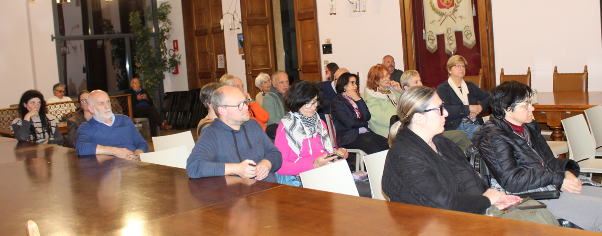 casatenovo_emergenzacasa3.jpg (240 KB)