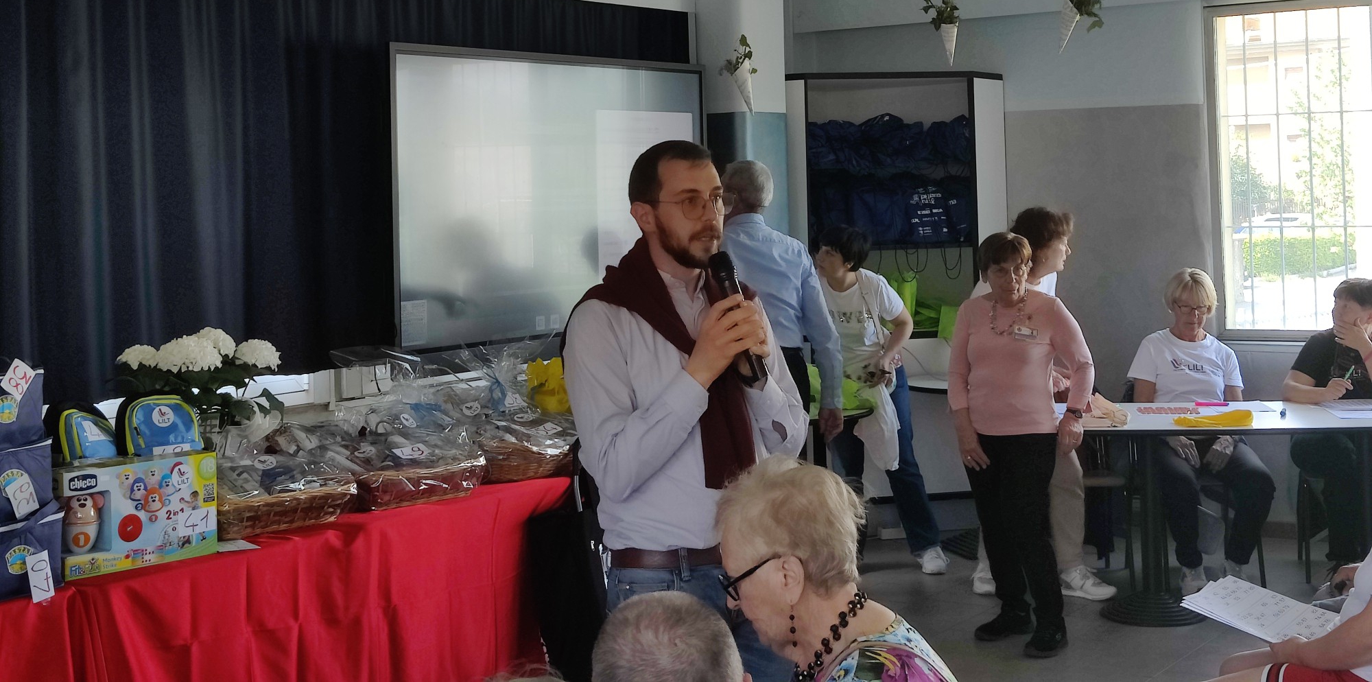 casatenovolilt_tombolata__8_.jpg (945 KB)