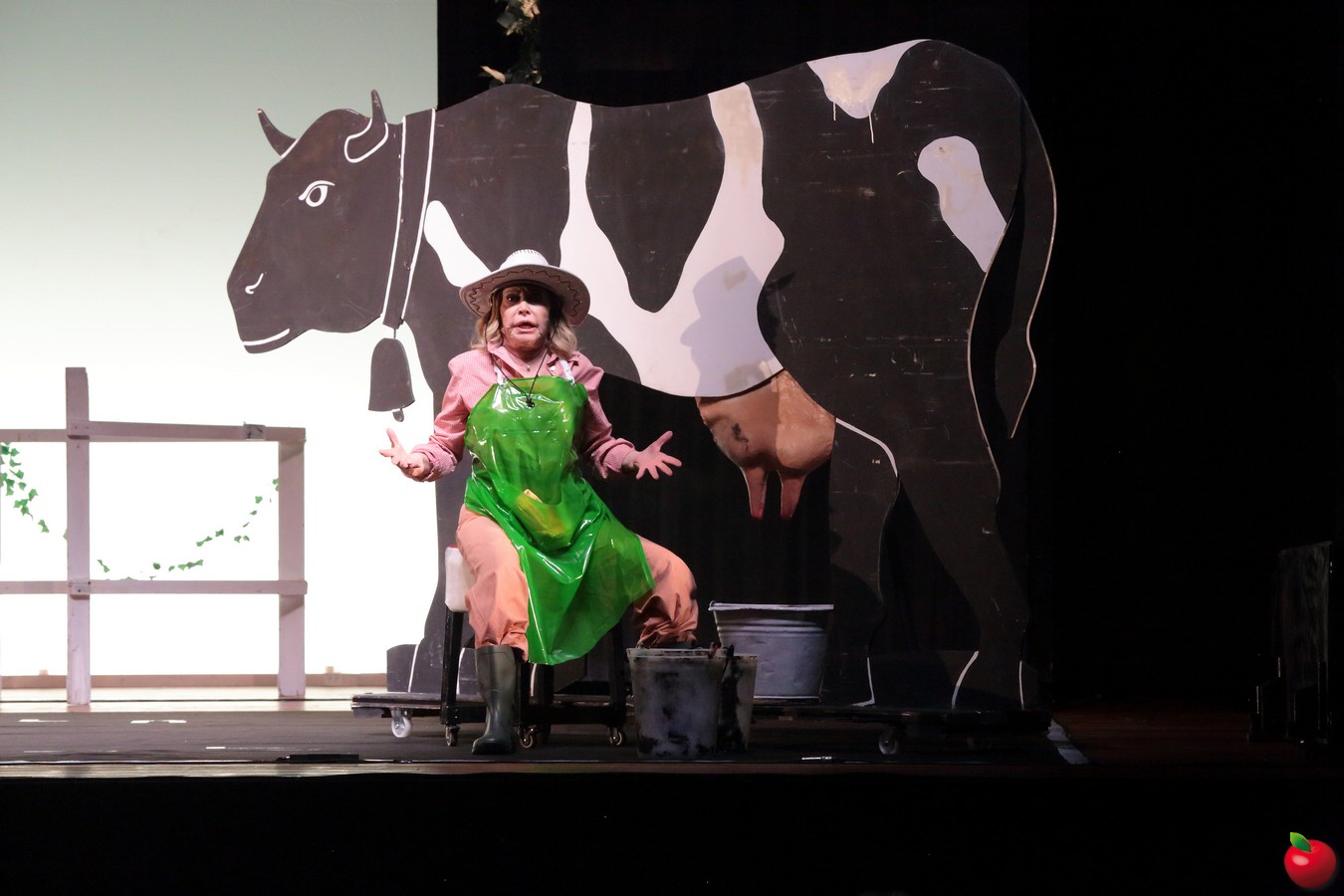 casatenovospettacoloauditorium_0016.jpg (178 KB)