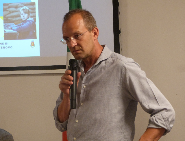 conferenzaccc3.jpg (192 KB)