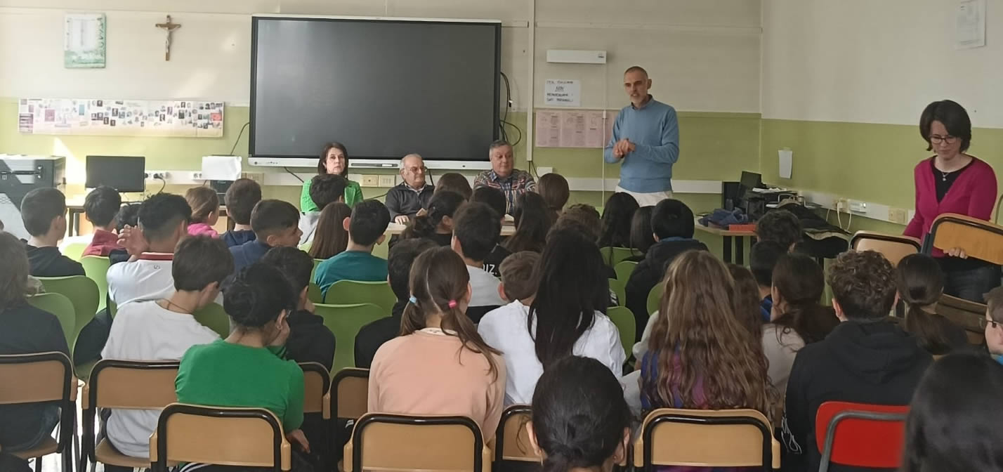 costagemellaggio1.jpg (105 KB)