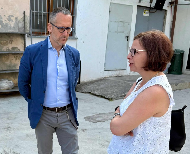 costamoschea.jpg (115 KB)