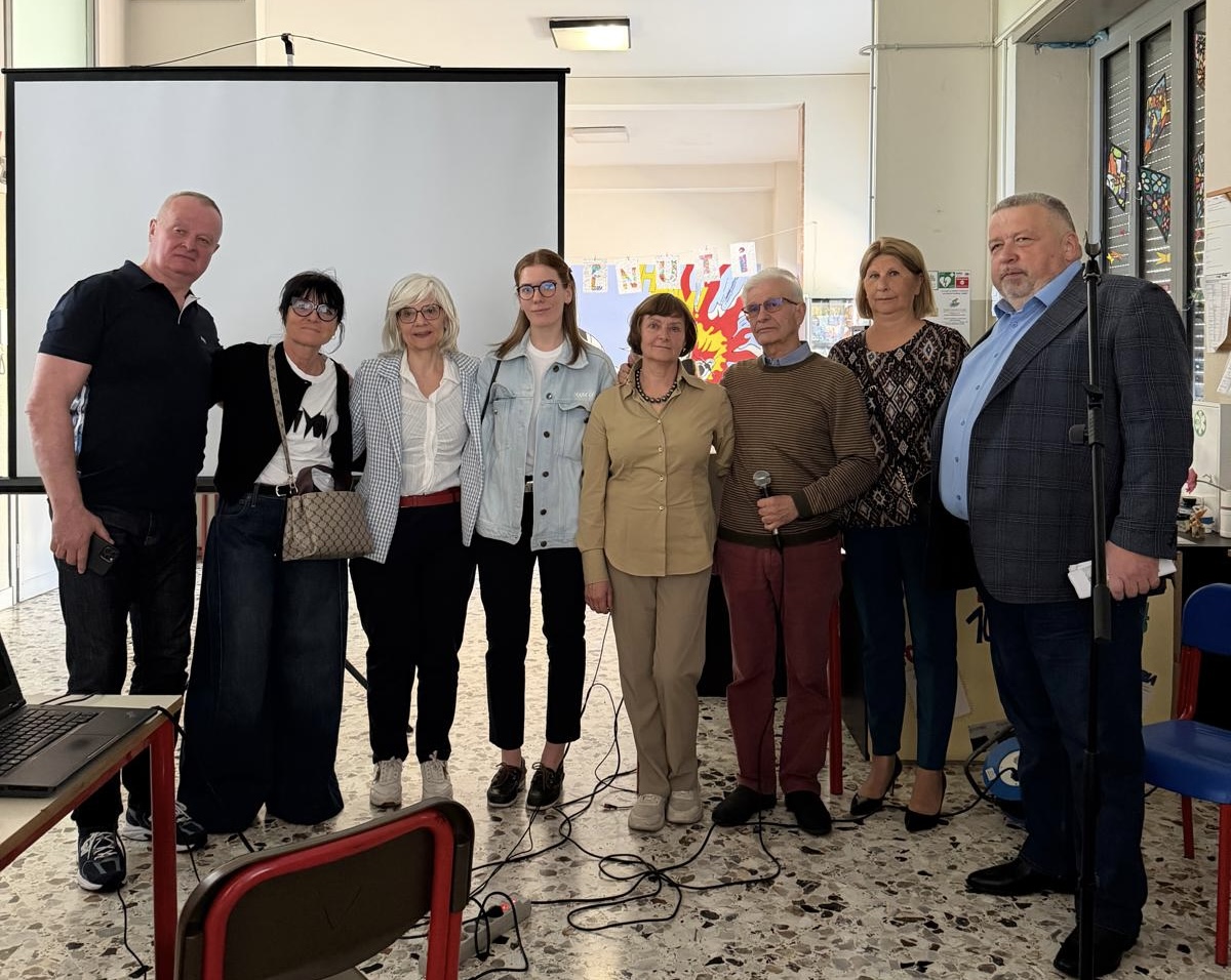 e42d1d1a-8c61-488d-af86-b47049b6093e.jpg (367 KB)