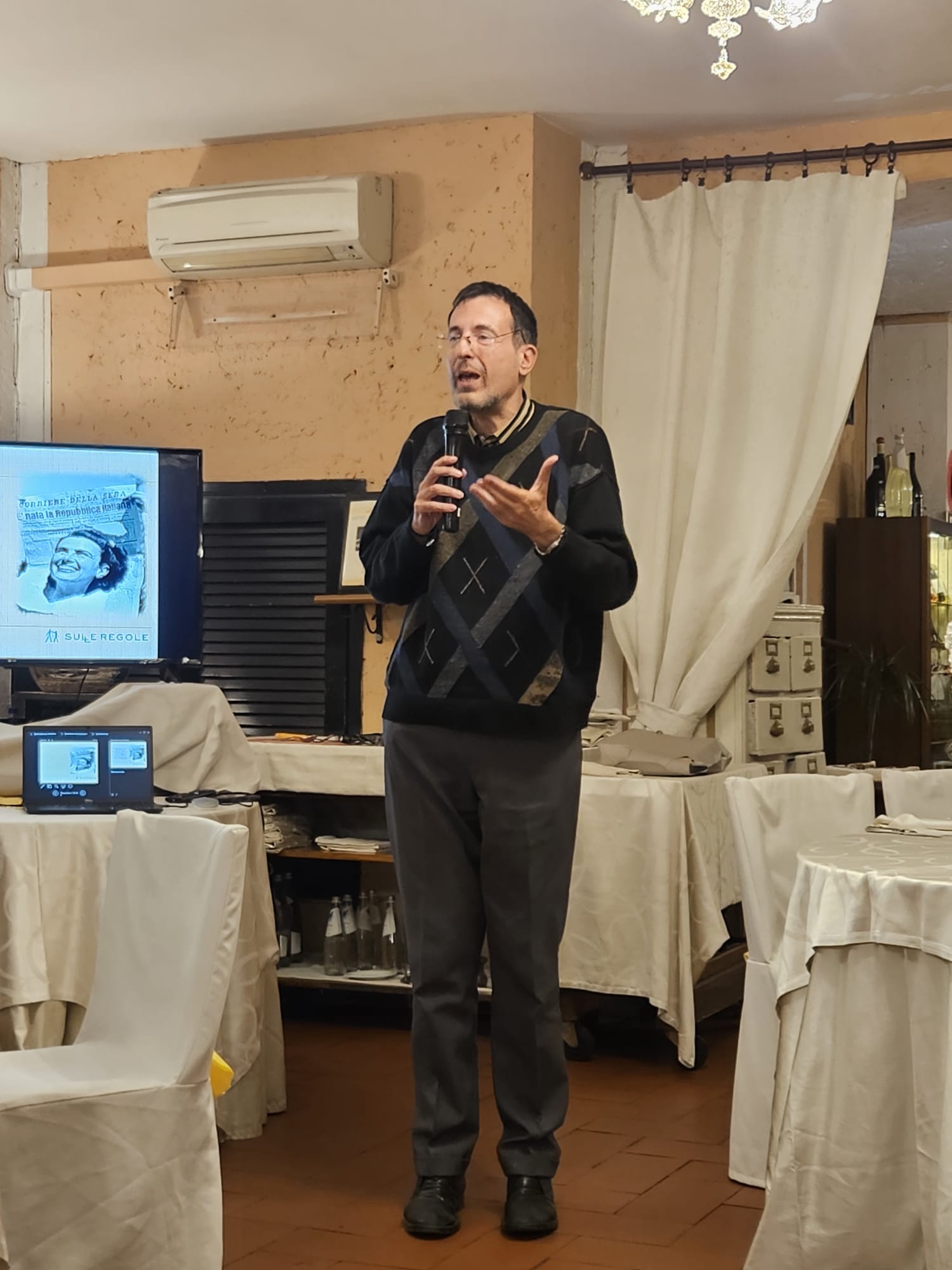 lions_castelli__2_.jpg (195 KB)