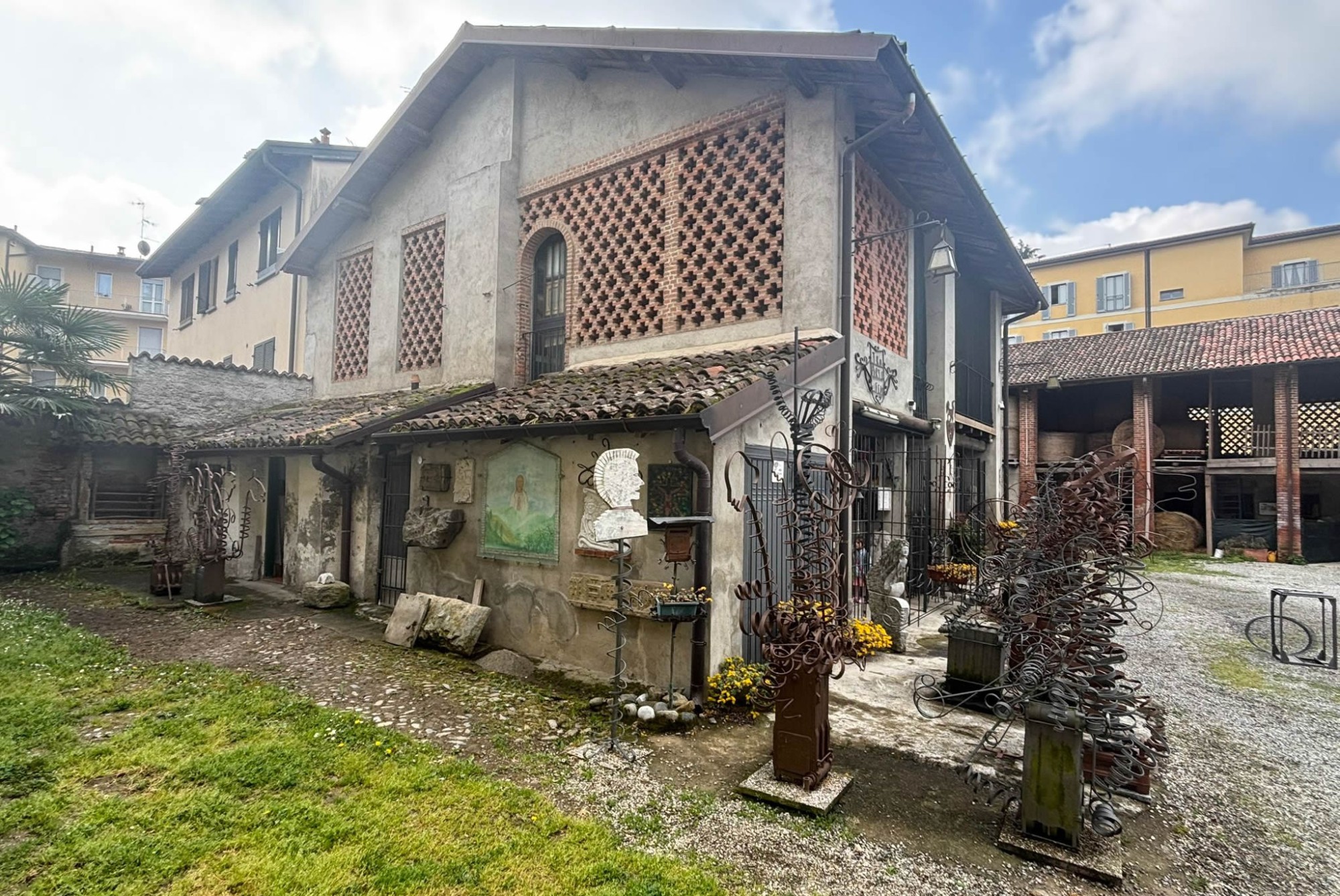 monticello_asilo_crippa2.jpg (715 KB)