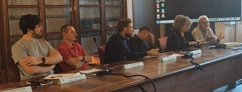 monticelloconsiglio-5.jpg (66 KB)