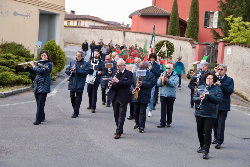 sironebanda2.jpg (114 KB)