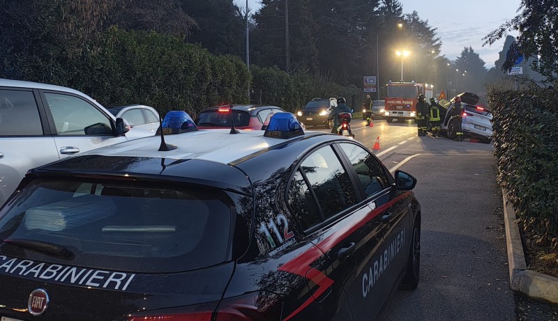 Barzano_incidente_Opel4.jpeg (113 KB)