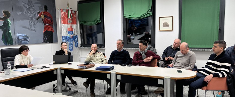 Colle-consiglio_comunale-13.JPG (180 KB)