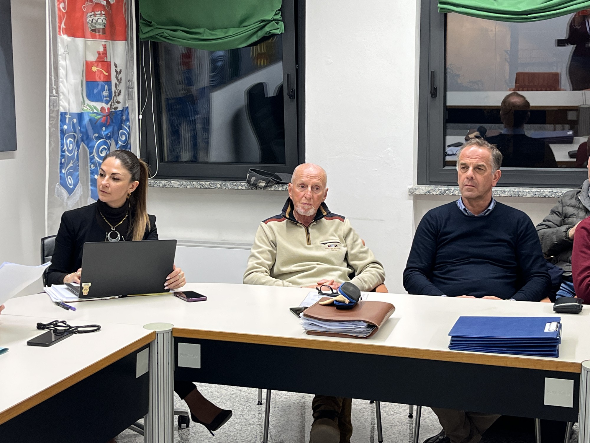 Colle-consiglio_comunale-17.JPG (551 KB)