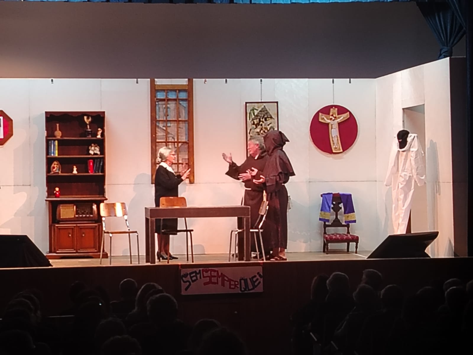 Nibionno_teca_teatro00001.jpg (114 KB)