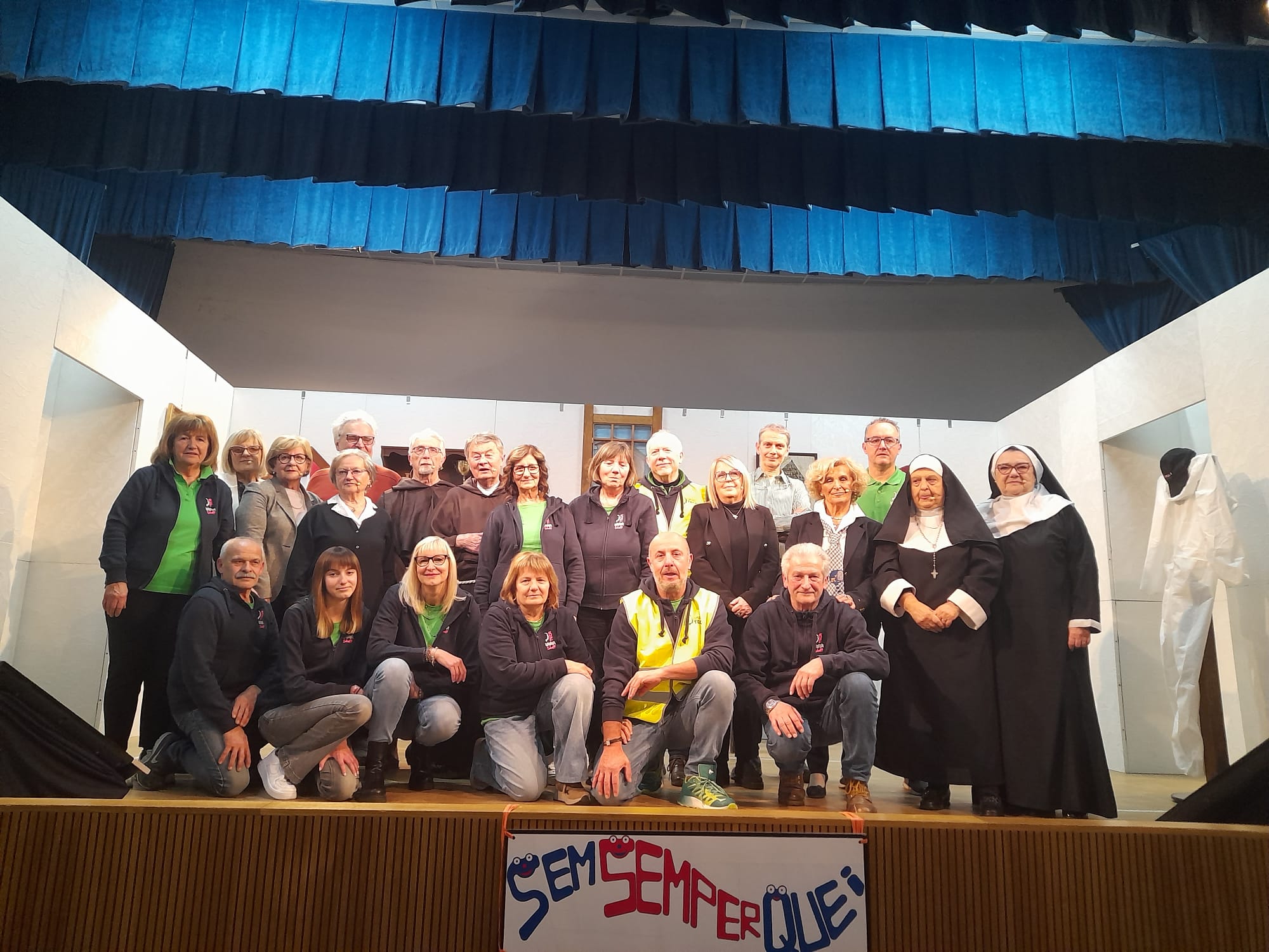 Nibionno_teca_teatro00005.jpg (331 KB)