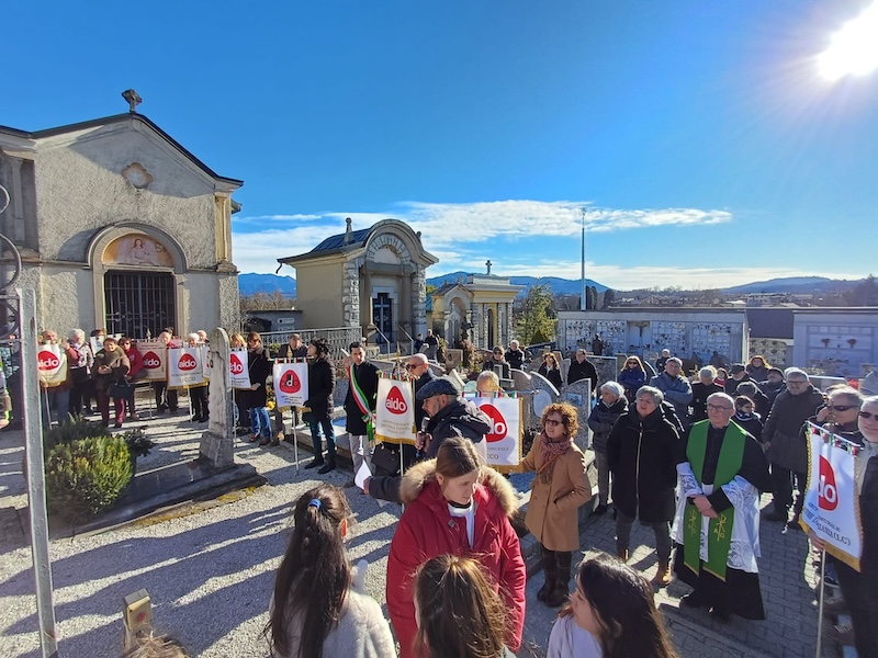 Rogeno_AIDO00006.jpg (214 KB)