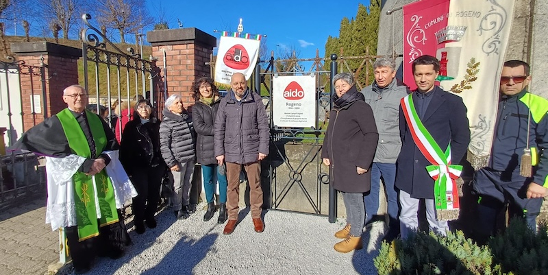 Rogeno_AIDO00008.jpg (258 KB)