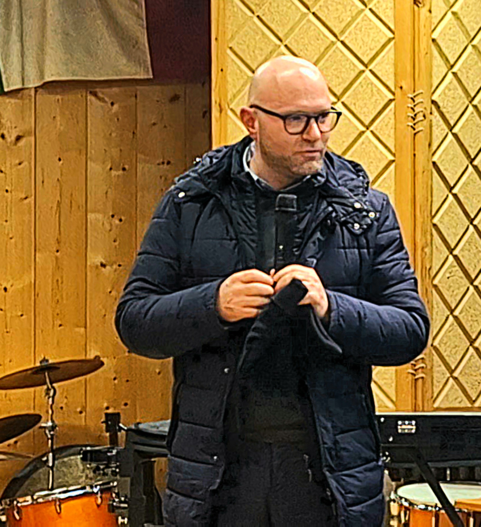 avisbesana__12_.jpg (591 KB)