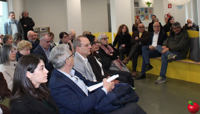 centrofamiglia1.jpg (78 KB)