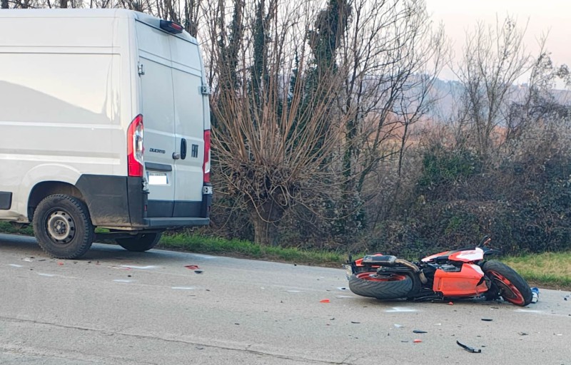 galgianamoto3.jpg (126 KB)