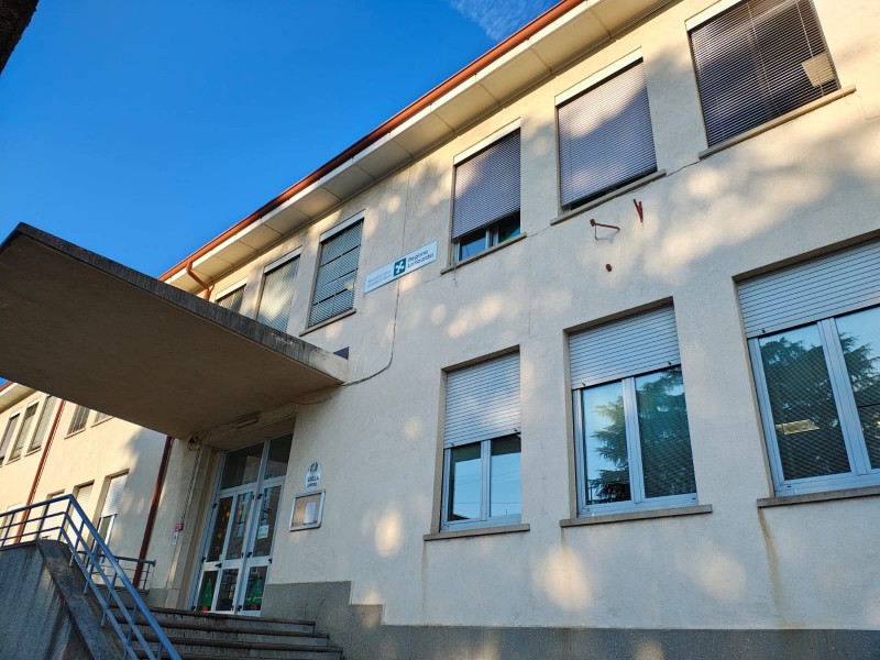 ic_casatenovo.jpg (119 KB)