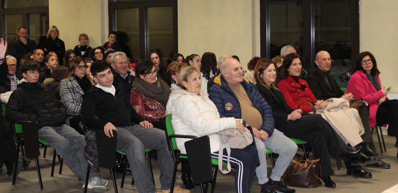 missagliaborsestudio_0001.jpg (481 KB)