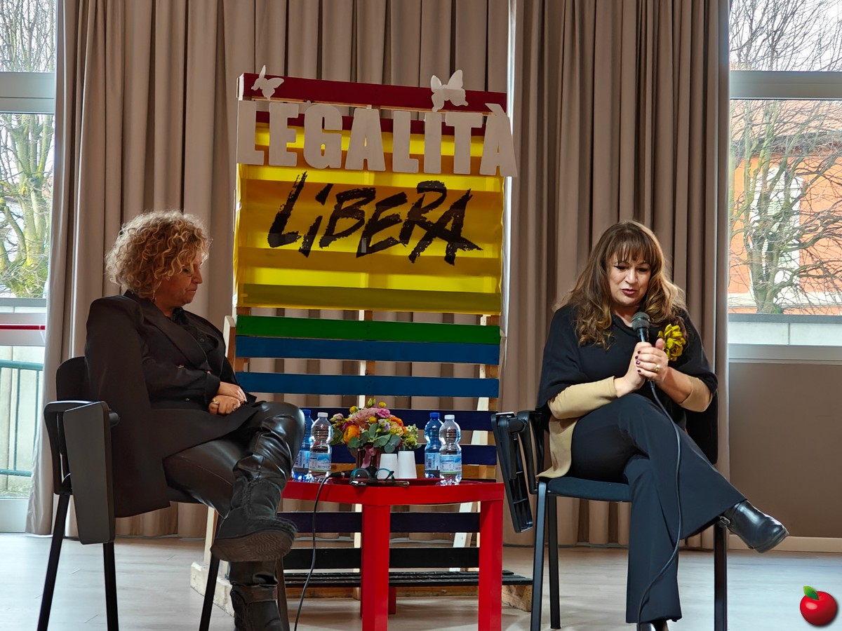 oggionoincontroici_0001.jpg (253 KB)