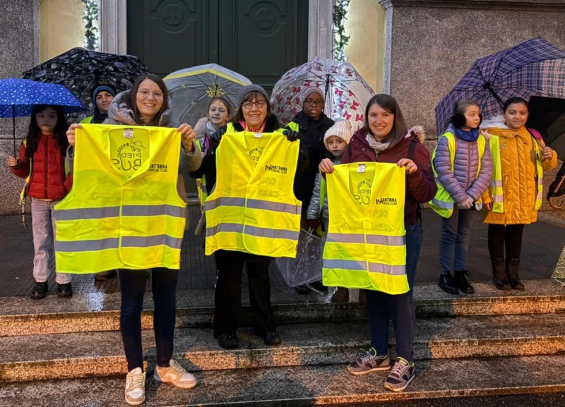 piedibusnatale3.jpg (151 KB)