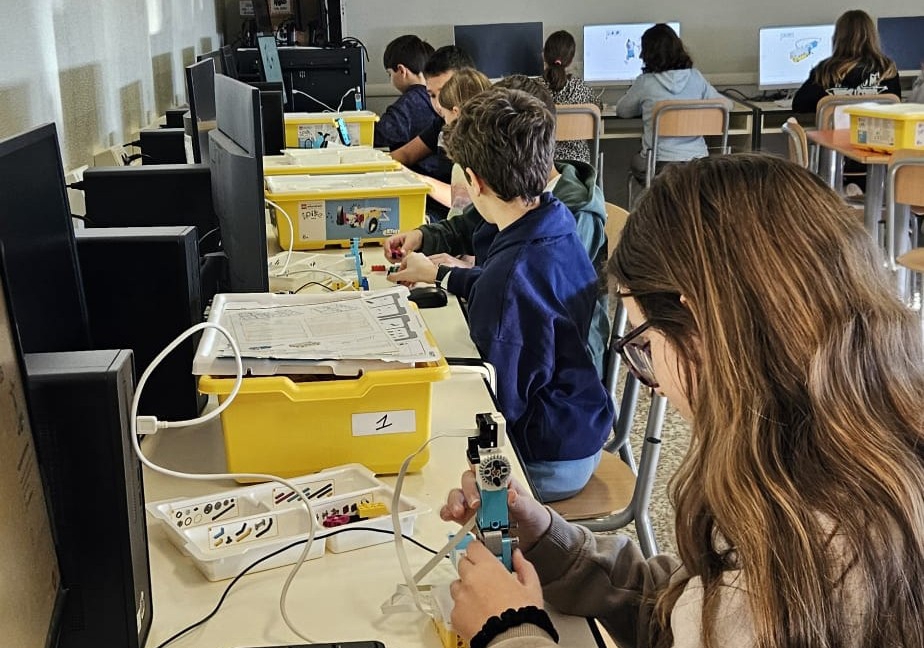 stem_primaria__3_.jpeg (353 KB)