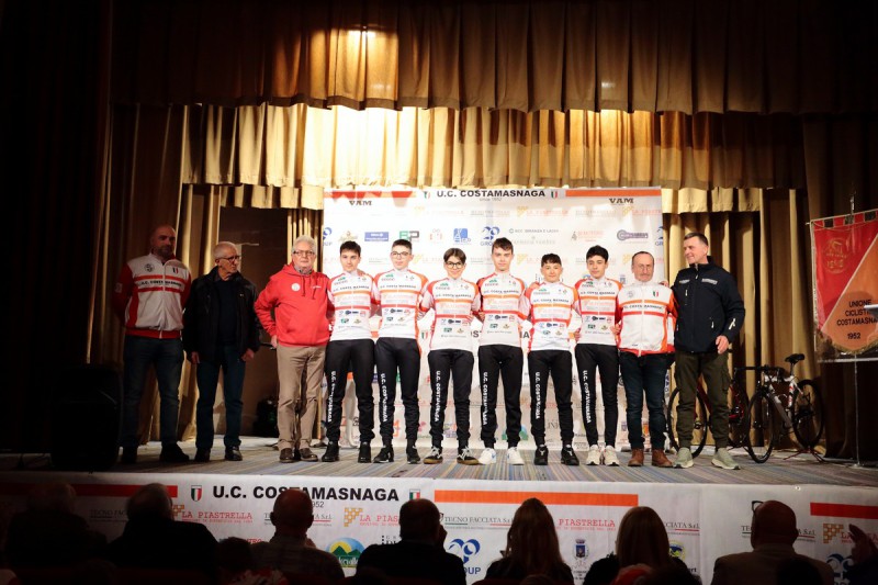 uccostapresentazione__7_.jpg (109 KB)