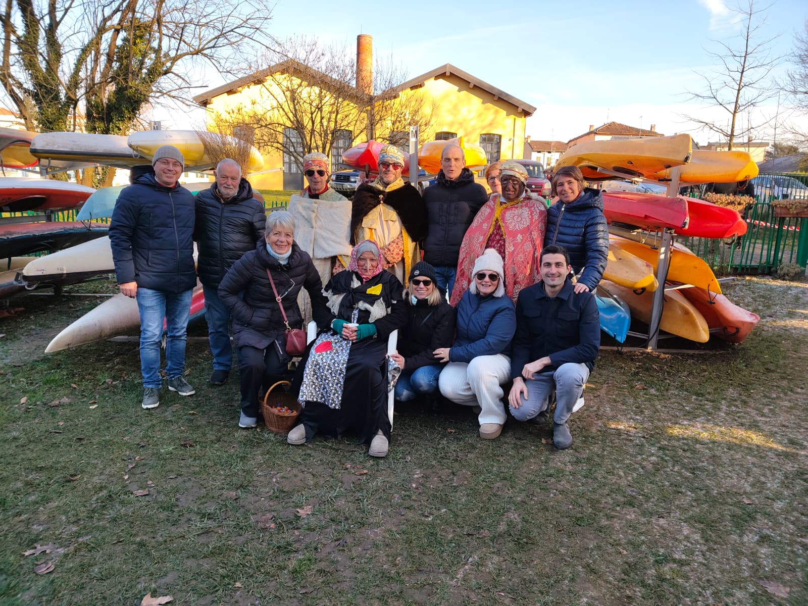 BosisioBefanaEvento1.jpg (351 KB)