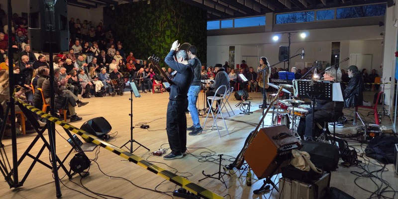 Bulciago-tributo_De_Andre-3.jpeg (182 KB)