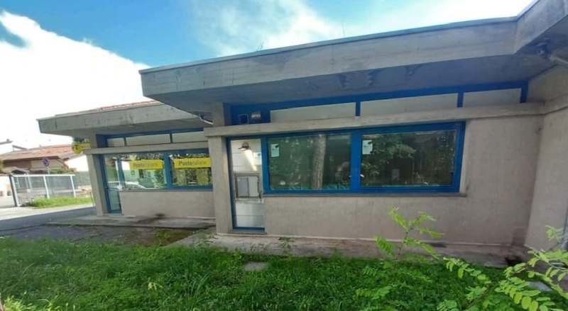 Nibionno_poste.jpg (112 KB)