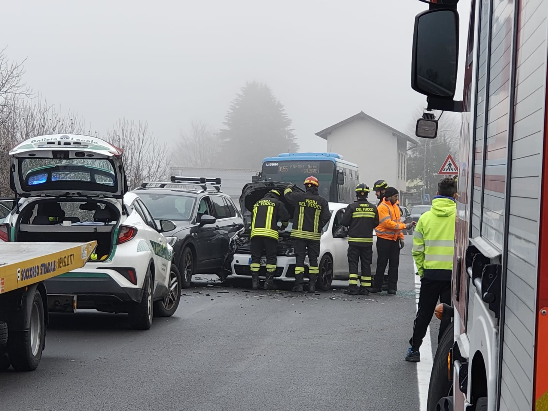 OgginoIncidenteMezzi2.jpg (301 KB)