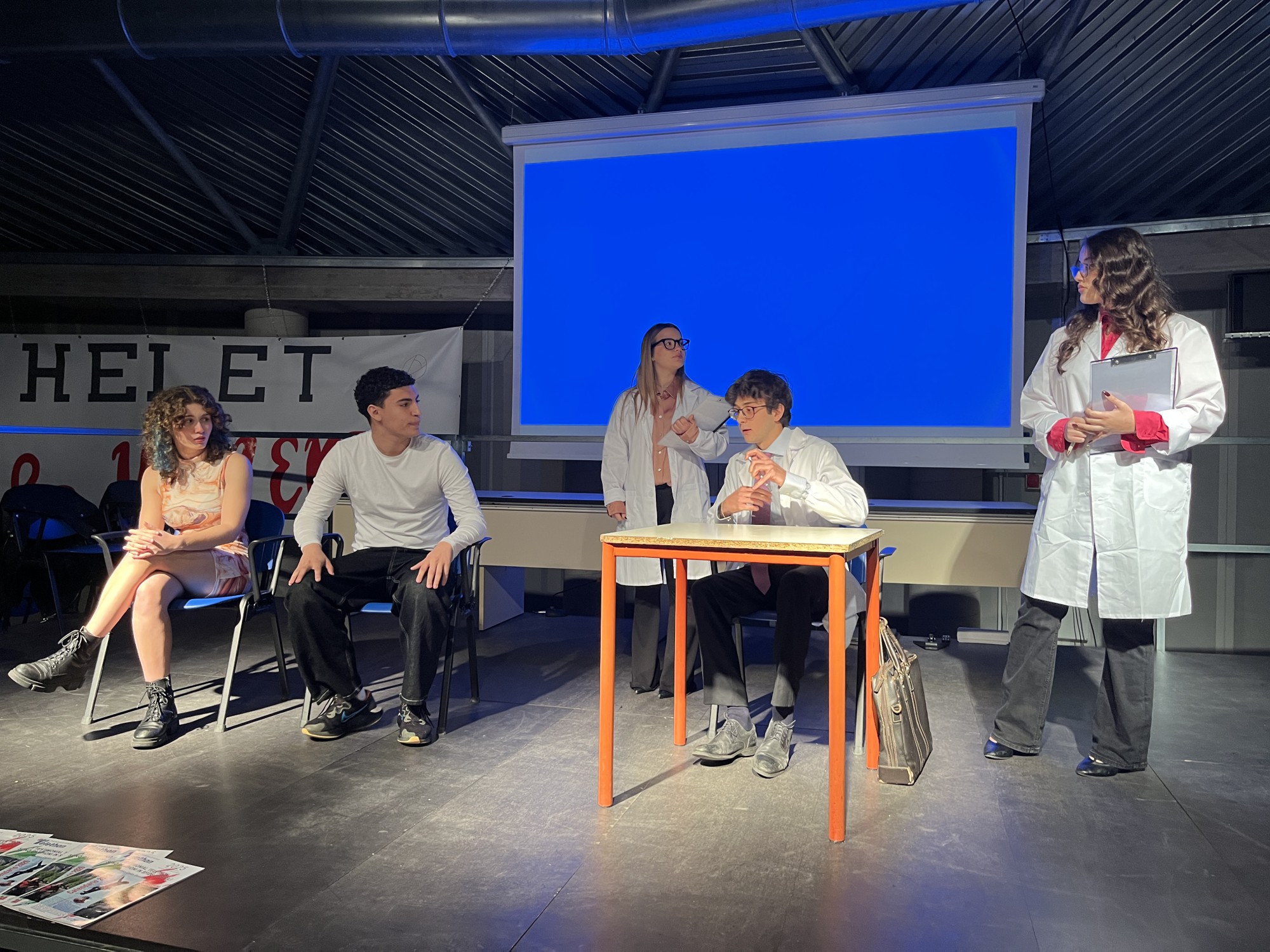 Oggiono-Bachelet-HIV-4.JPG (611 KB)