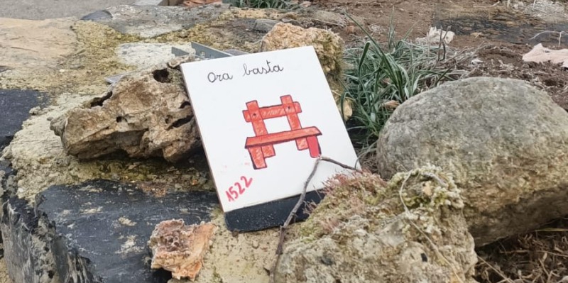 PiastrelleRosse1.jpg (227 KB)