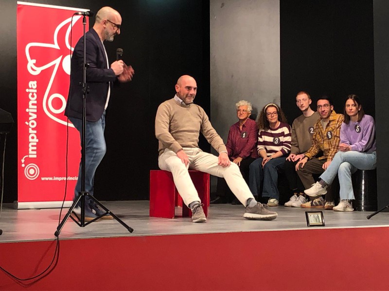 Sirtori__spettacolo_uno_2.jpeg (100 KB)