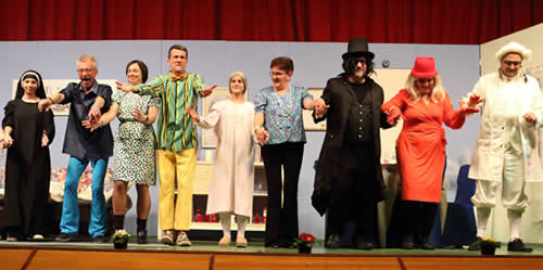 amiciteatropr.jpg (27 KB)