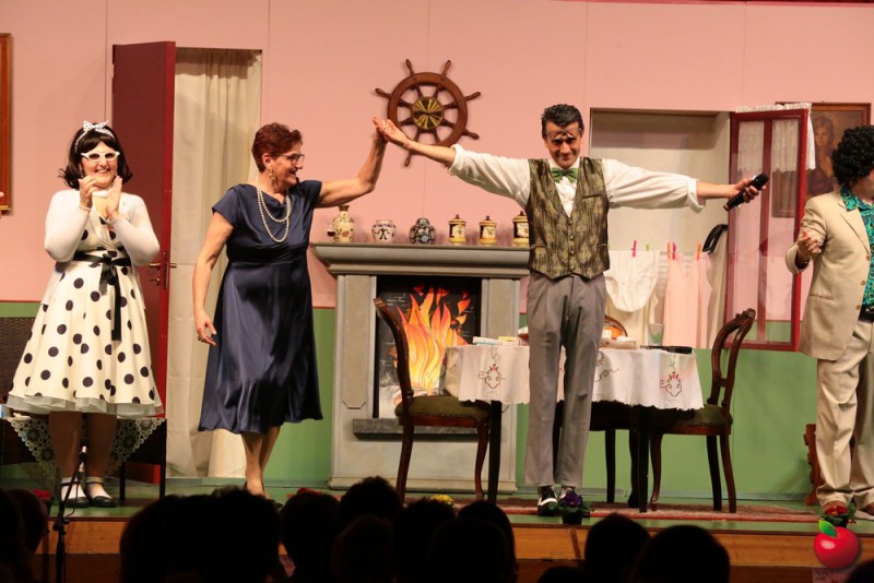 amiciteatropremio__12_.jpg (97 KB)