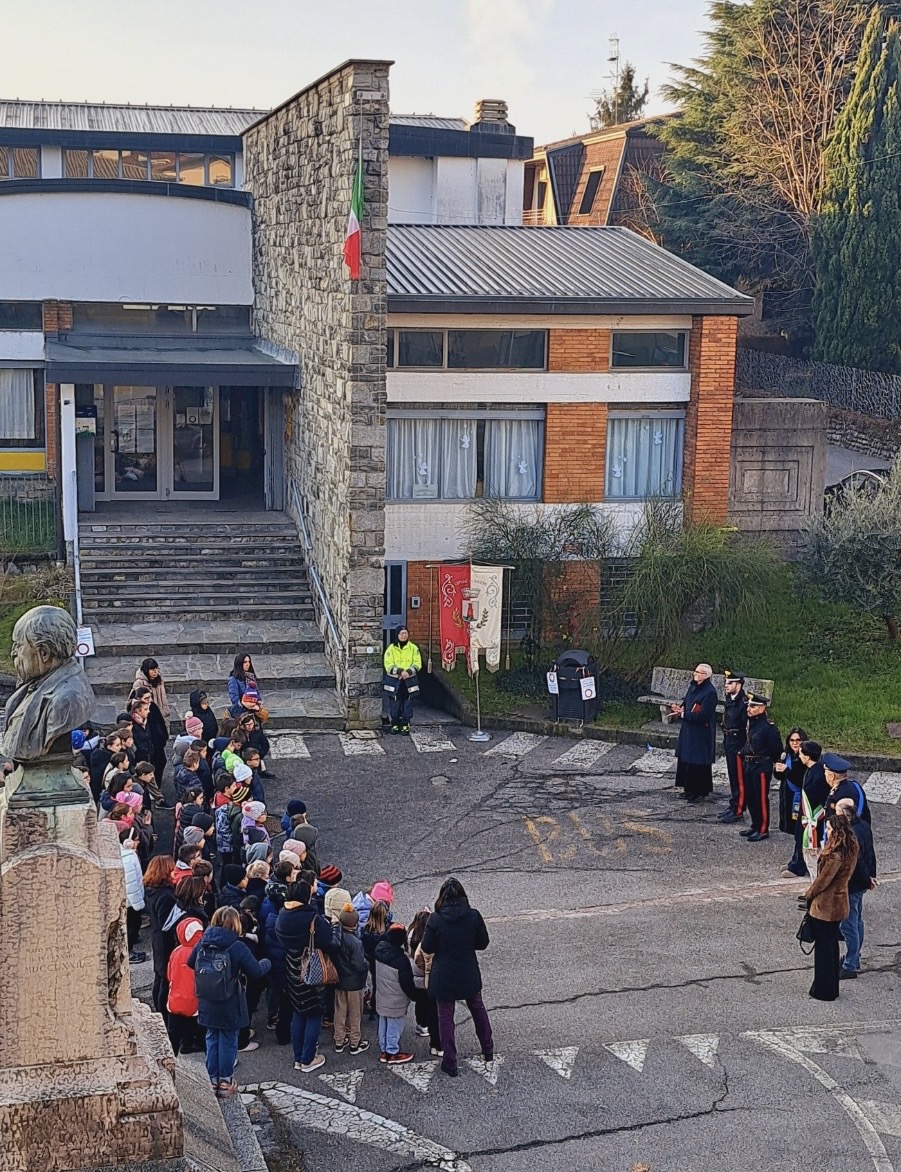 eff33d19-e252-4c65-a62f-03a2187a9da9.jpeg (489 KB)