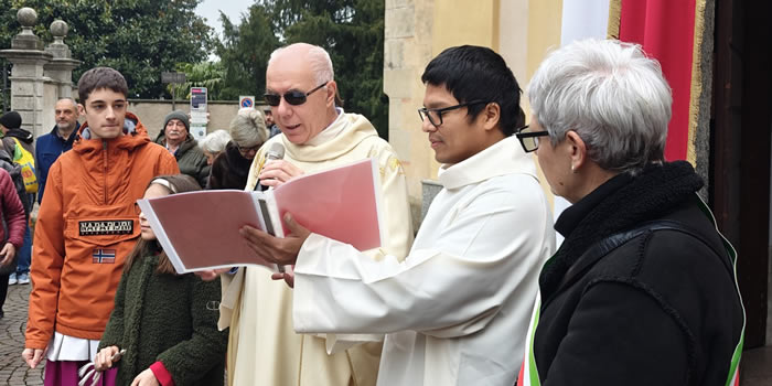 ellopatronoprima.jpg (57 KB)