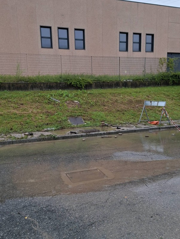 esondazioni2.jpg (151 KB)