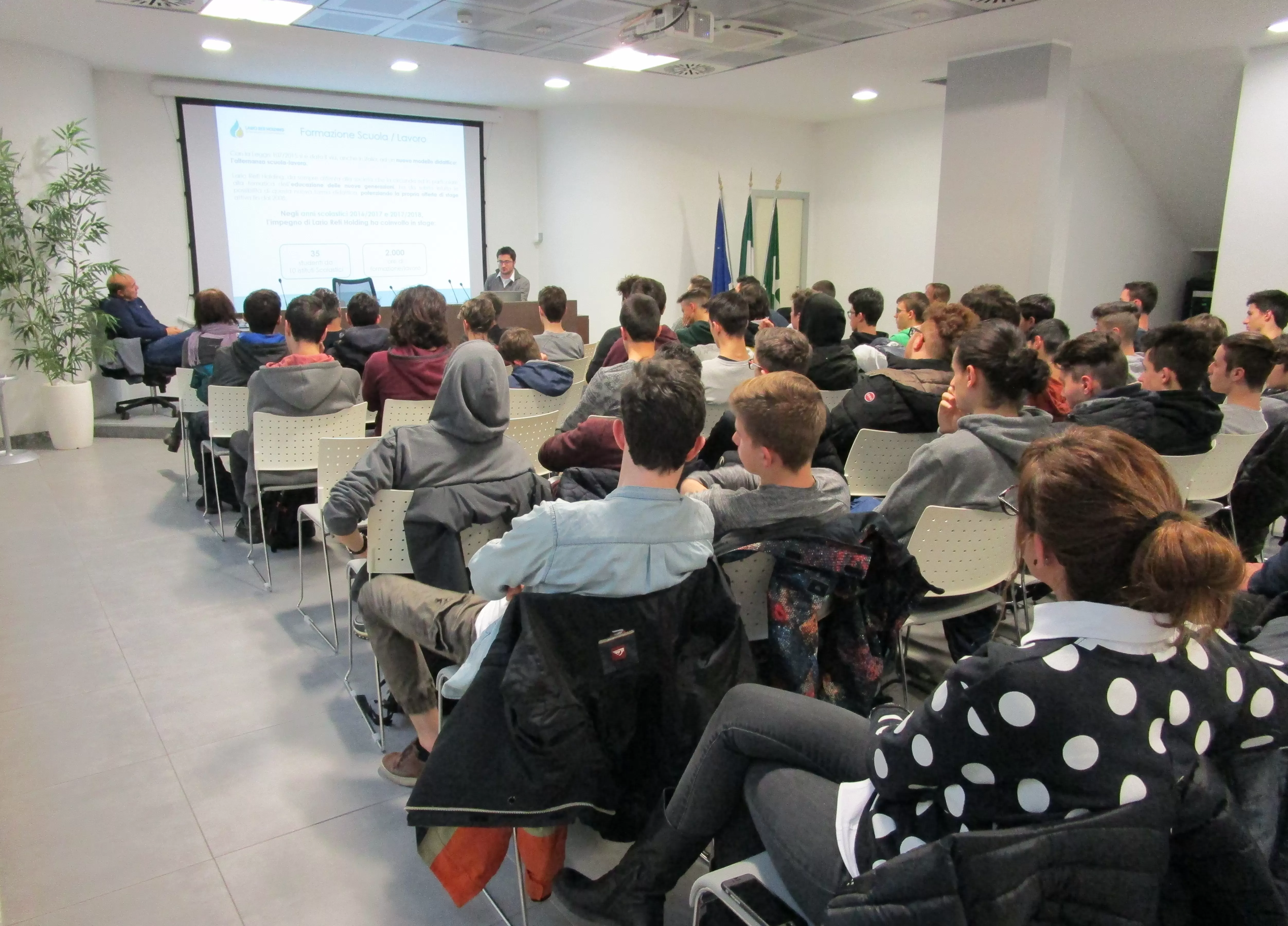 larioretibaq.webp (734 KB)