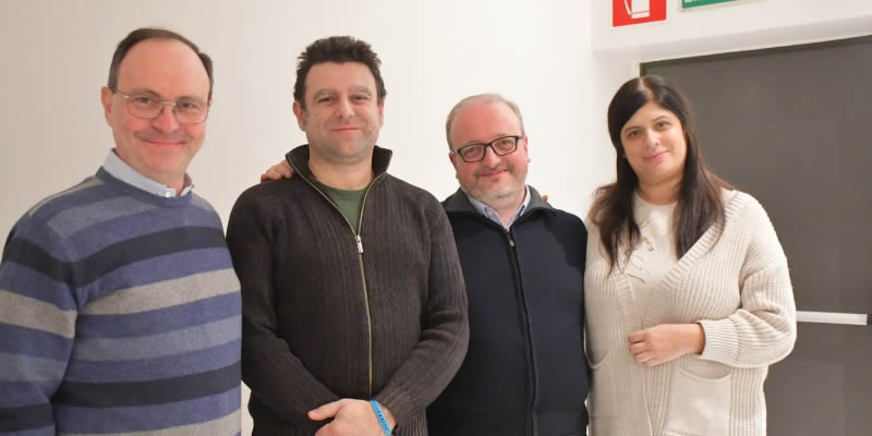 memoriahp1.jpg (33 KB)