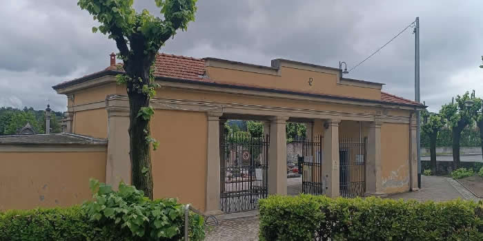 monticellocimiteri1.jpg (37 KB)